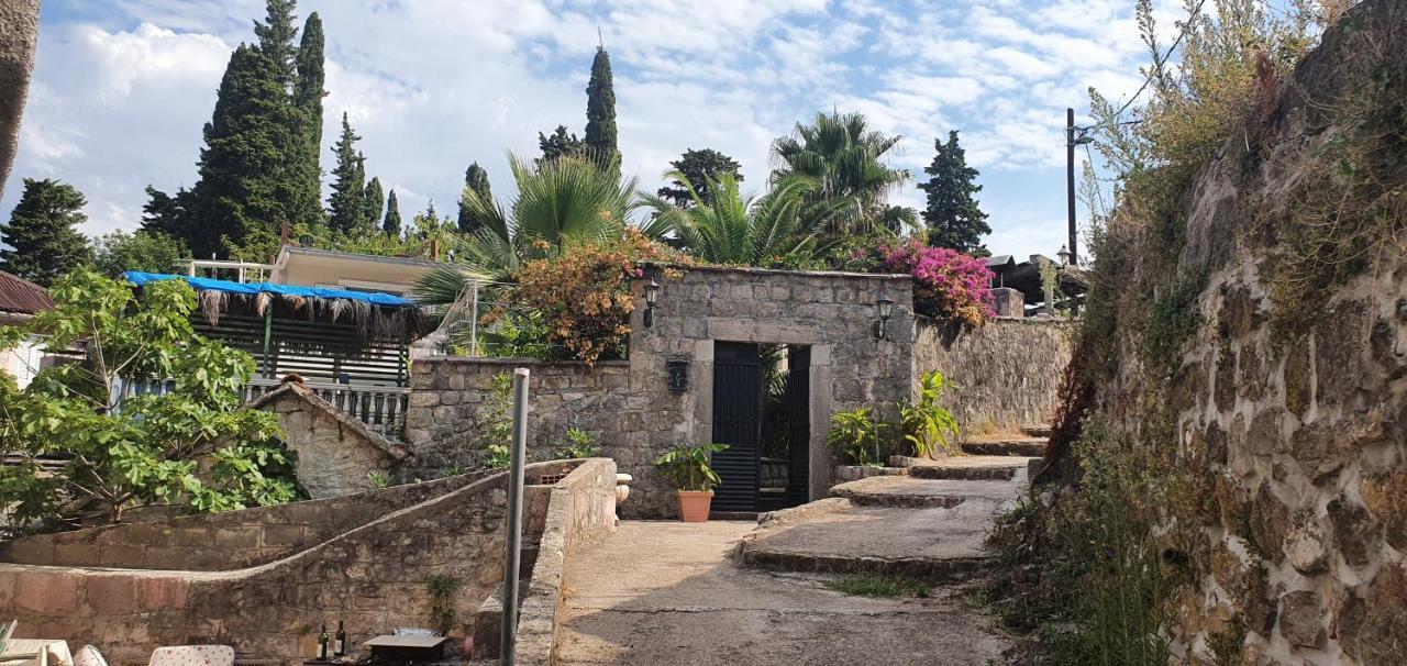 Villa Stella Rose Lustica Bagian luar foto
