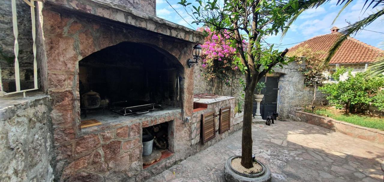 Villa Stella Rose Lustica Bagian luar foto