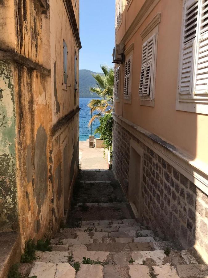 Villa Stella Rose Lustica Bagian luar foto